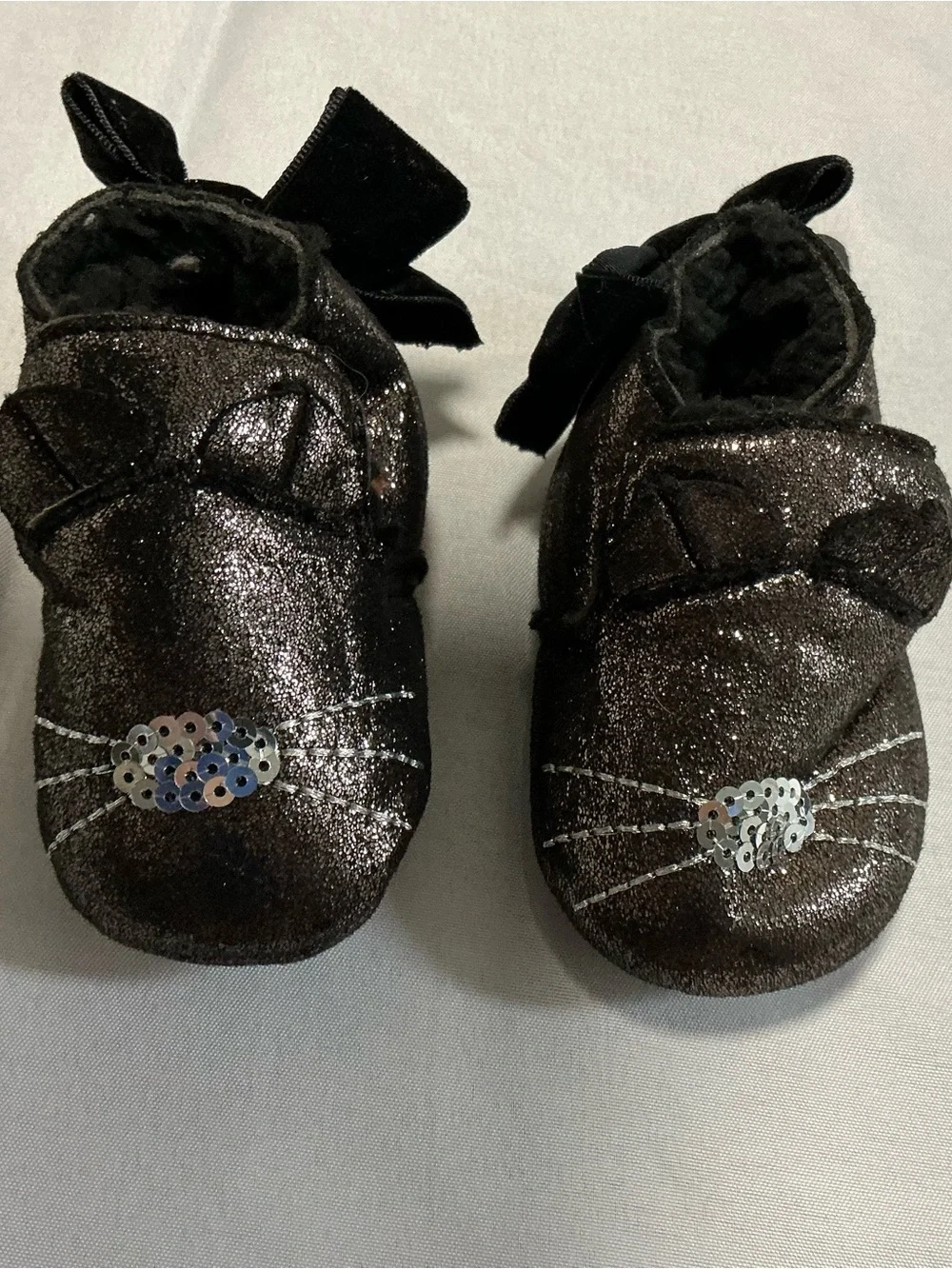 Nicole Miller New York baby girl black glitter sequin cat crib shoes booties